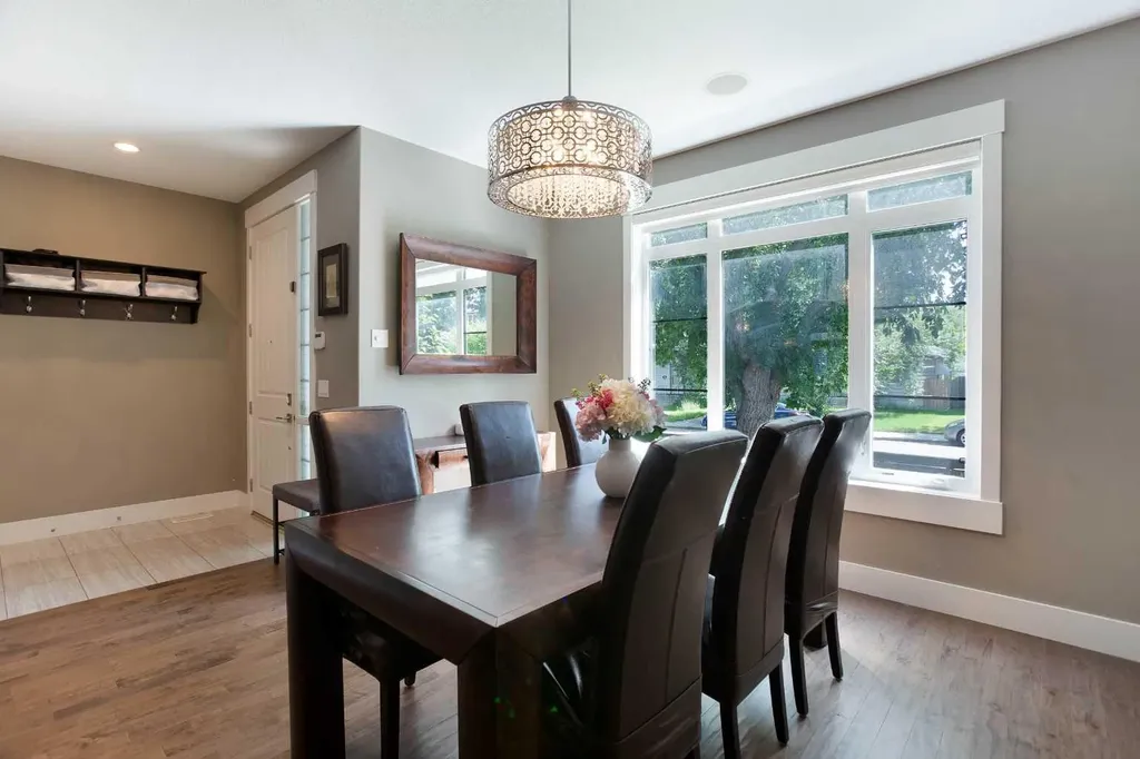 434 22 Avenue NW Calgary AB T2M 1N3