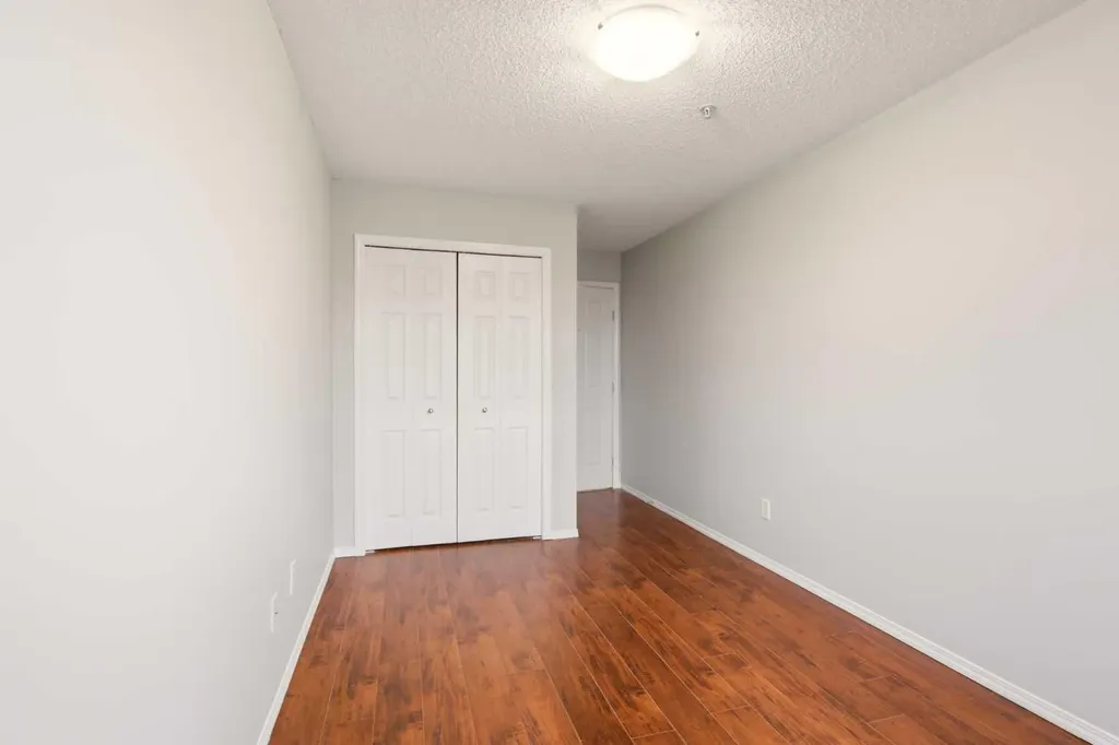 700 Willowbrook Road NW Airdrie AB T4B 0L5