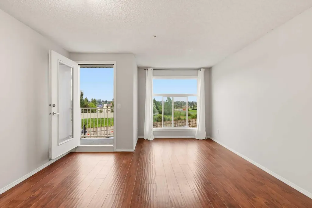 700 Willowbrook Road NW Airdrie AB T4B 0L5