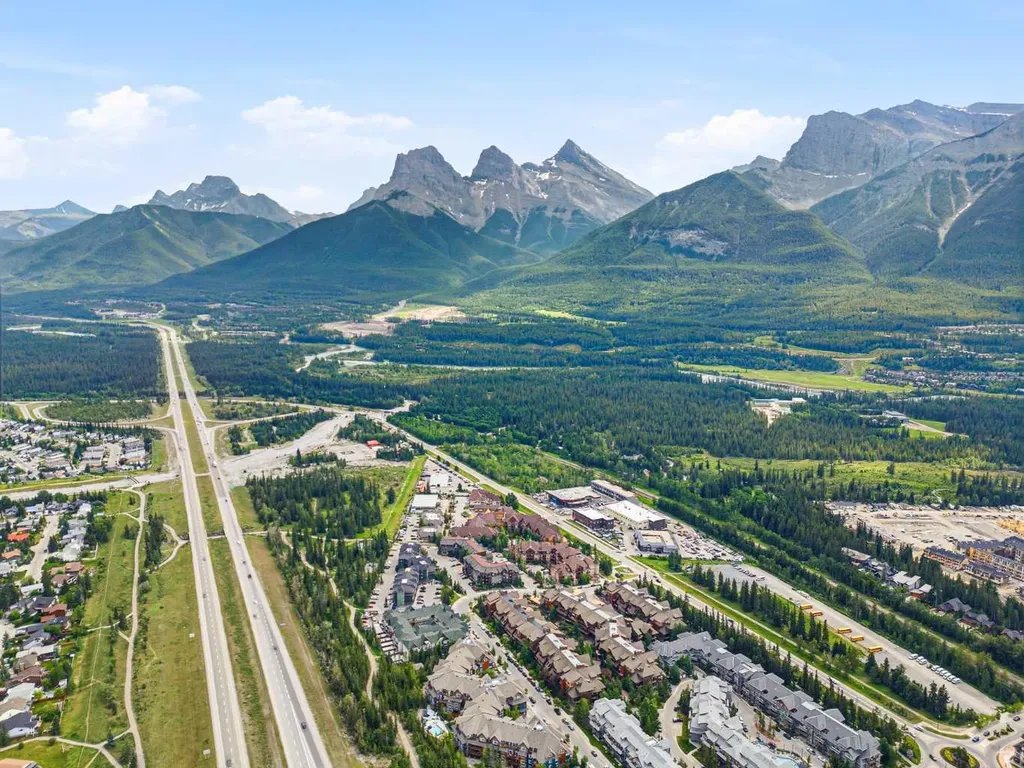 173 Kananaskis Way Canmore AB T1W0A3