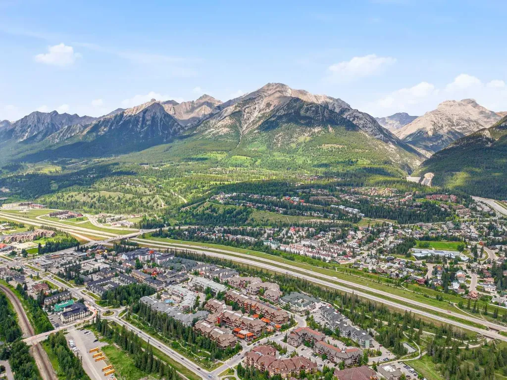 173 Kananaskis Way Canmore AB T1W0A3