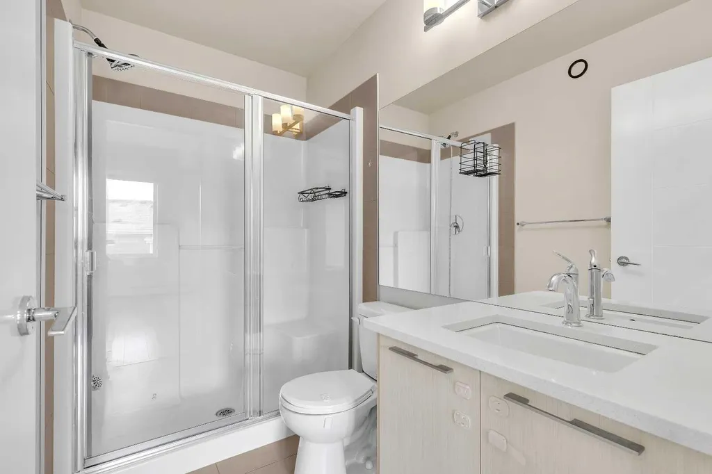 214 Sherwood Square NW Calgary AB T3R 1T6