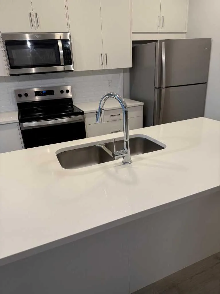 660 Shawnee Square SW Calgary AB T2Y 0X6