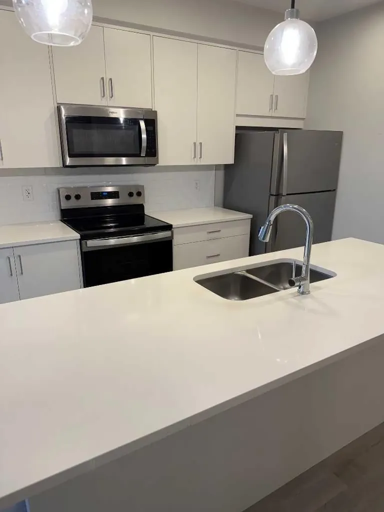660 Shawnee Square SW Calgary AB T2Y 0X6