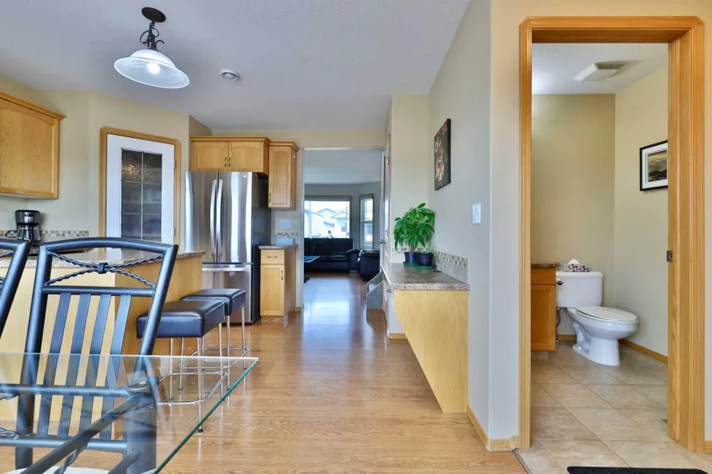 4513 73a Street Camrose AB T4V 1X9