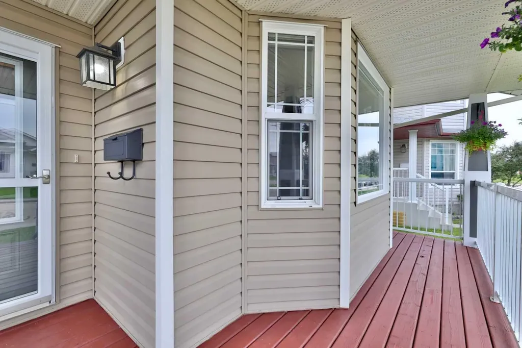 4513 73a Street Camrose AB T4V 1X9