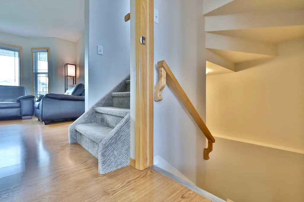 4513 73a Street Camrose AB T4V 1X9