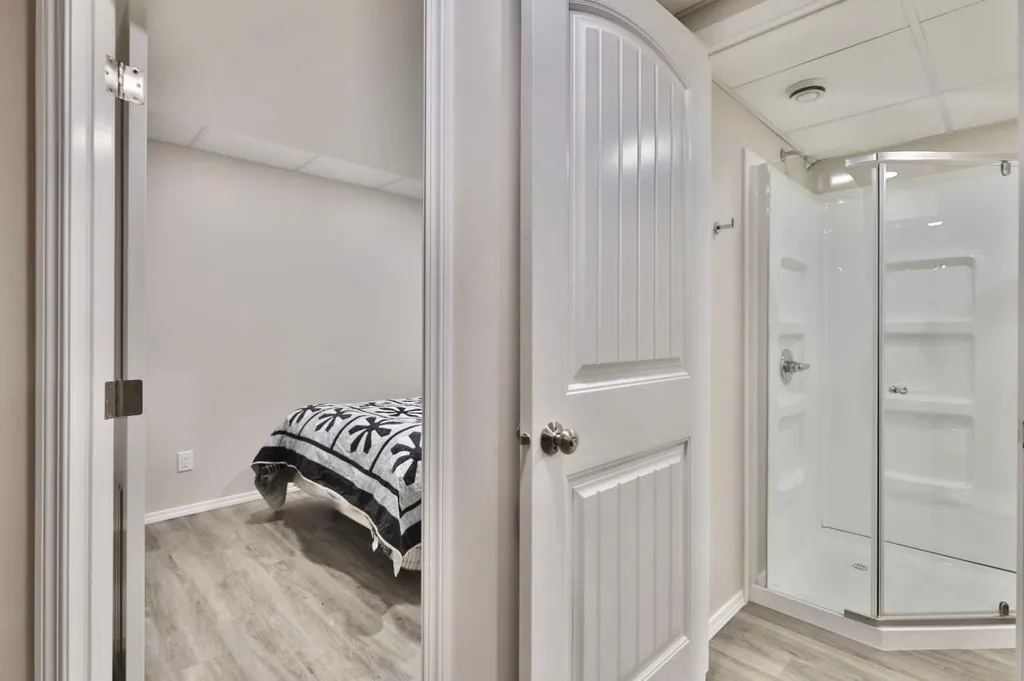 4513 73a Street Camrose AB T4V 1X9