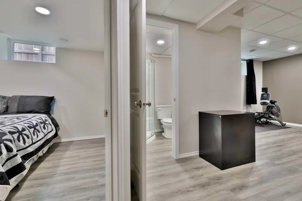 4513 73a Street Camrose AB T4V 1X9