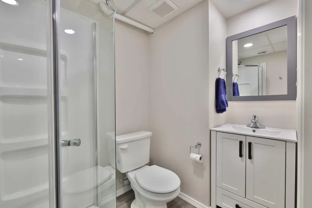 4513 73a Street Camrose AB T4V 1X9
