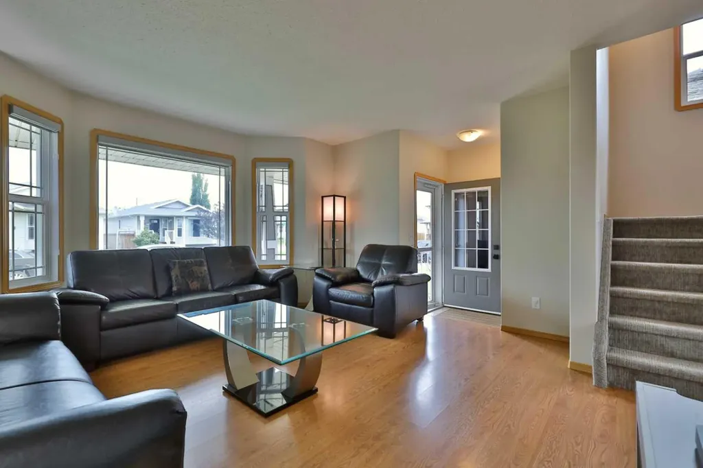4513 73a Street Camrose AB T4V 1X9