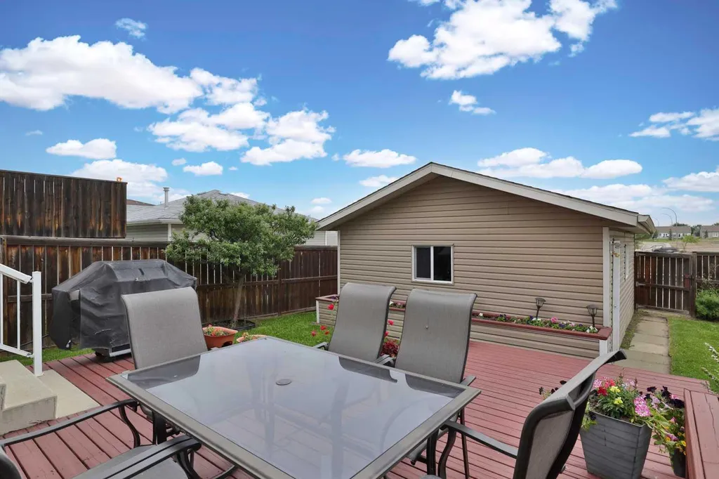 4513 73a Street Camrose AB T4V 1X9