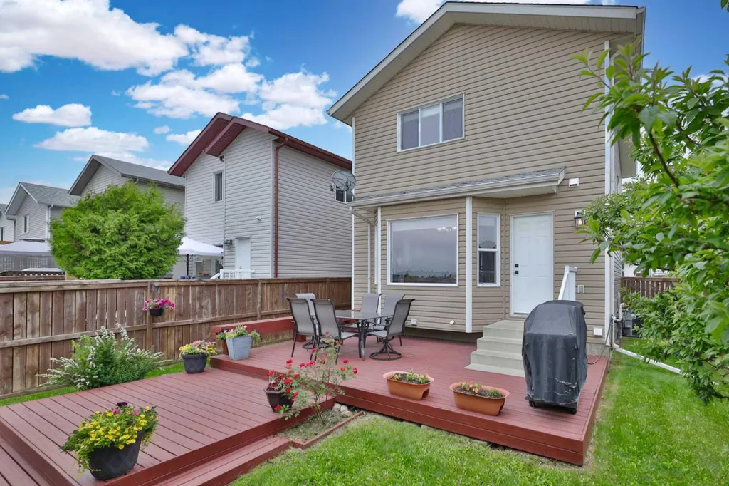 4513 73a Street Camrose AB T4V 1X9
