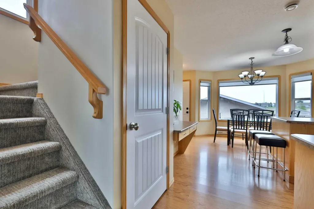4513 73a Street Camrose AB T4V 1X9