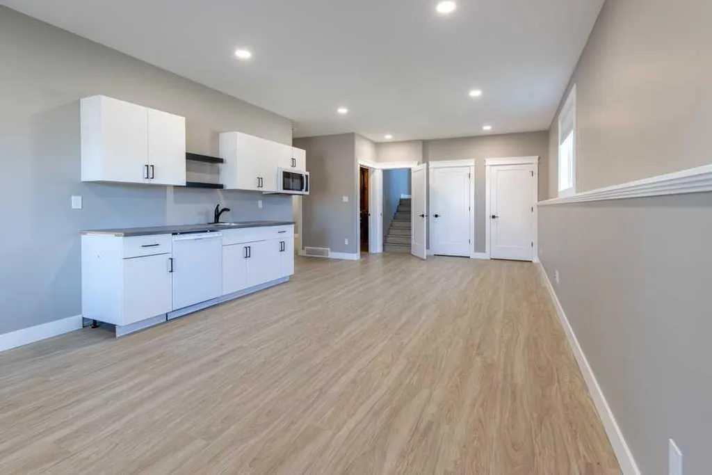 213 Greenwood Road Coalhurst AB T0L 0V2