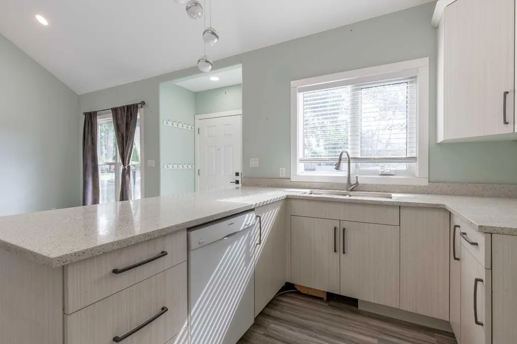 444 20 Street Lethbridge AB T1H 3N1