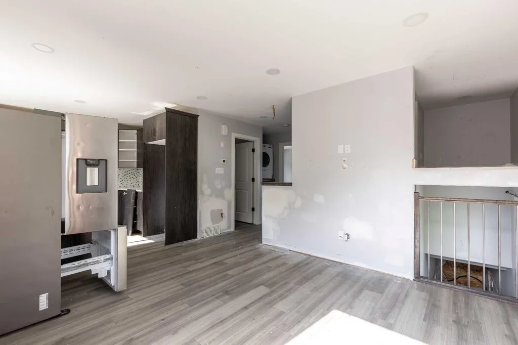 444 20 Street N Lethbridge AB T1H 3N1