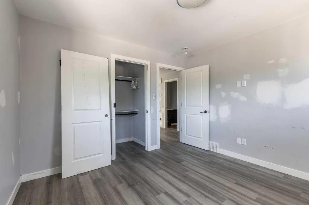 444 20 Street N Lethbridge AB T1H 3N1