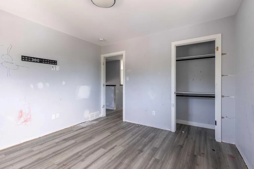 444 20 Street N Lethbridge AB T1H 3N1
