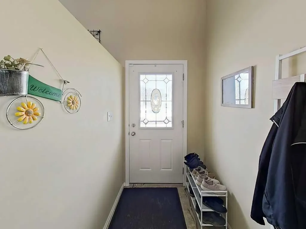 4519 45 Avenue Close Avenue Close Rocky Mountain House AB T4T 1W8