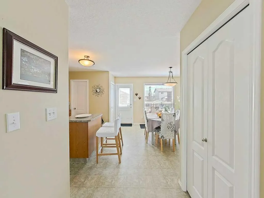 4519 45 Avenue Close Avenue Close Rocky Mountain House AB T4T 1W8
