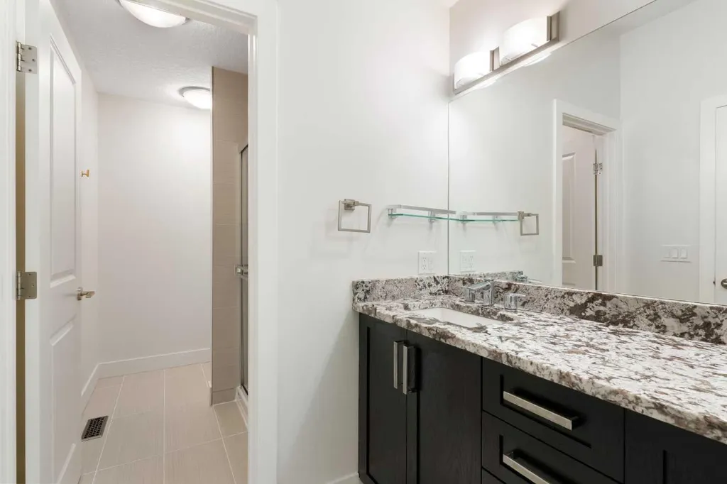 615 50 Avenue SW Calgary AB T2S1H6