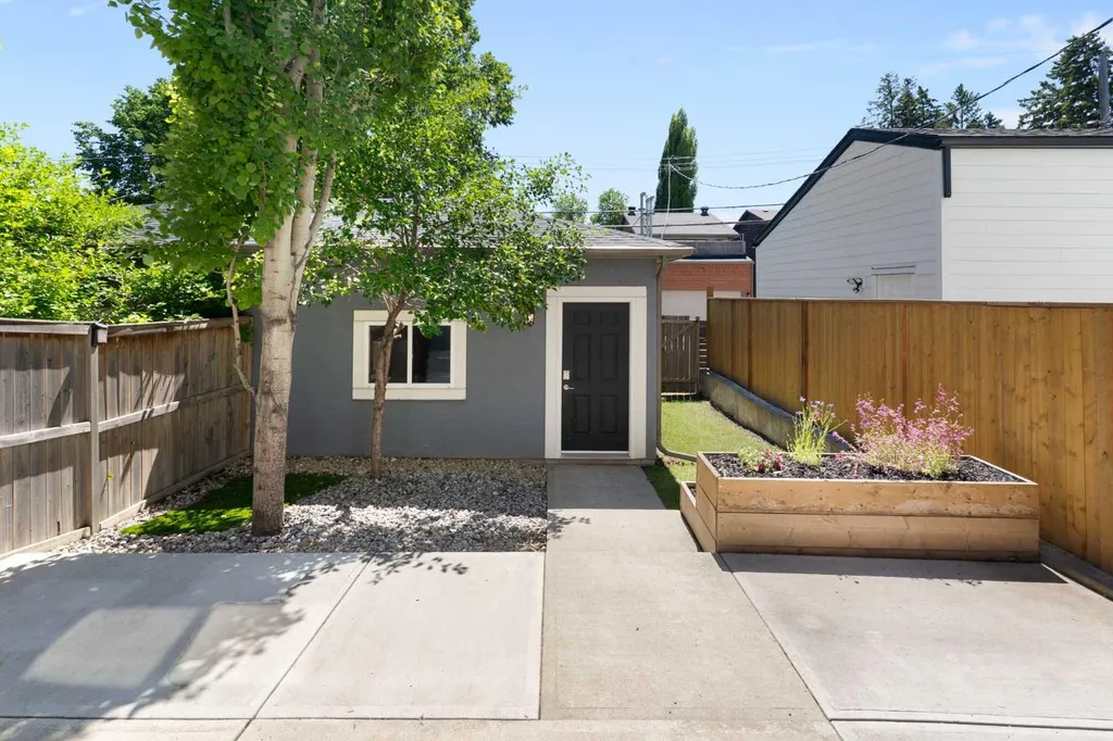615 50 Avenue SW Calgary AB T2S1H6