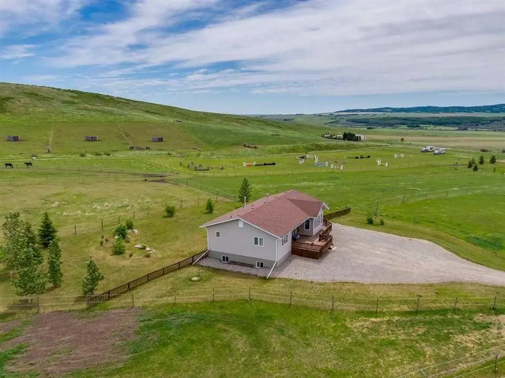 482074 144 Street W Rural Foothills County AB T1S 1A1