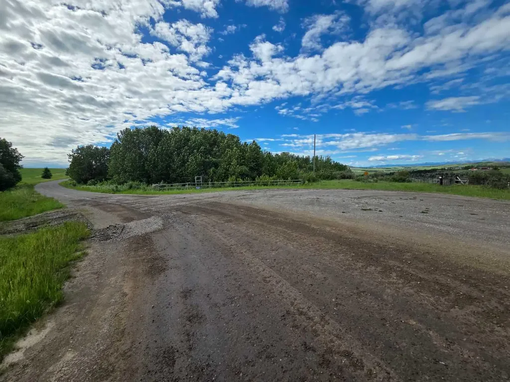 482074 144 Street W Rural Foothills County AB T1S 1A1