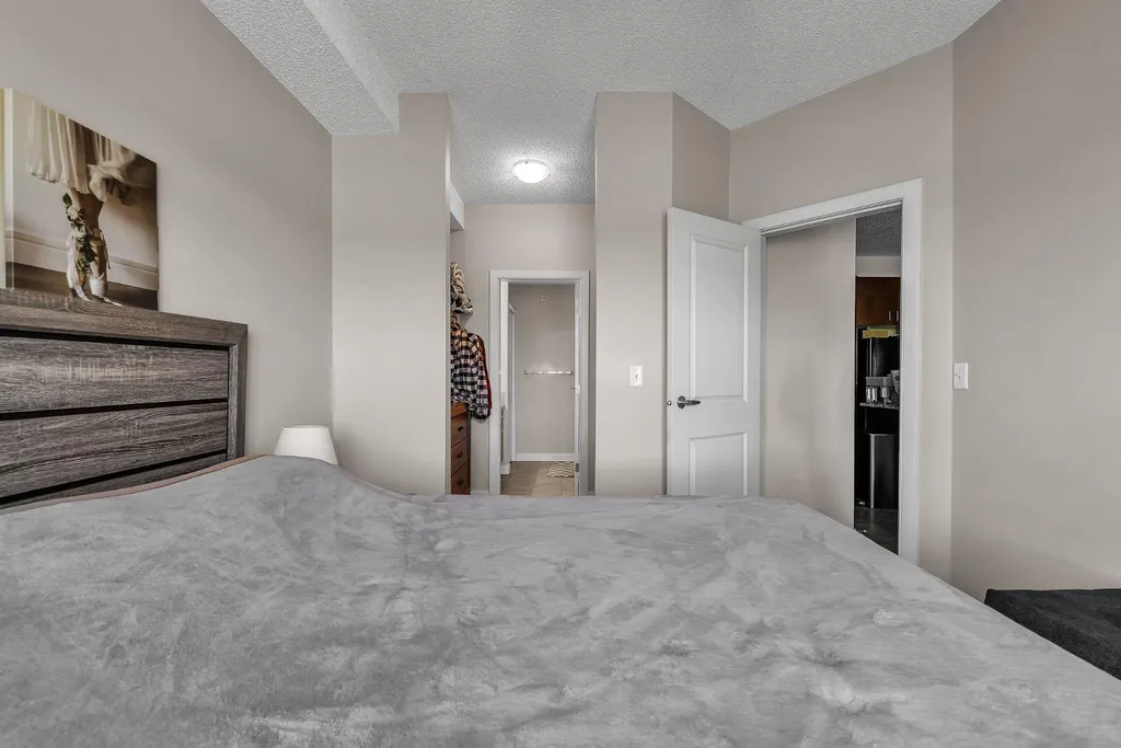 108 Country Village Circle NE Calgary AB T3K 0E3