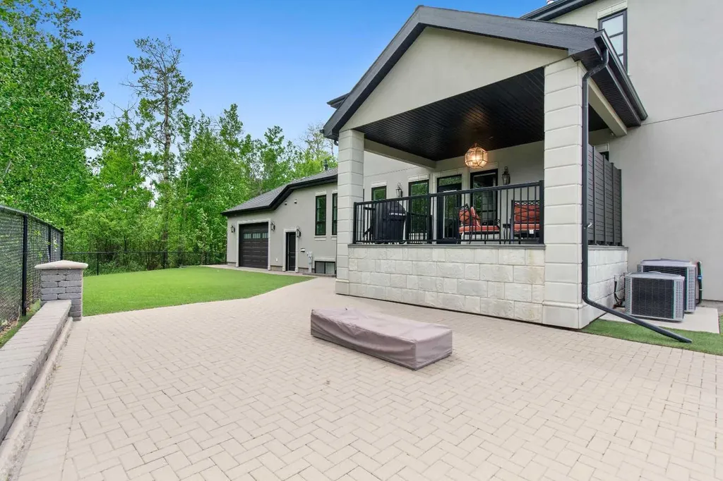 10201 67 Avenue Grande Prairie AB T8W 0K7