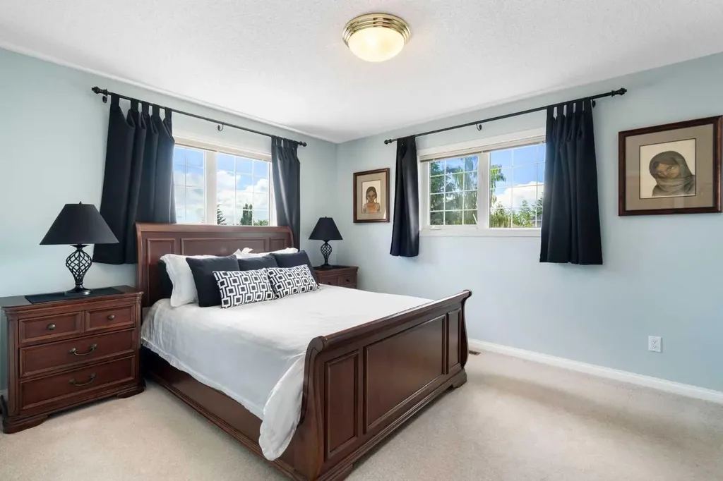 1649 Evergreen Hill SW Calgary AB T2Y 3B6