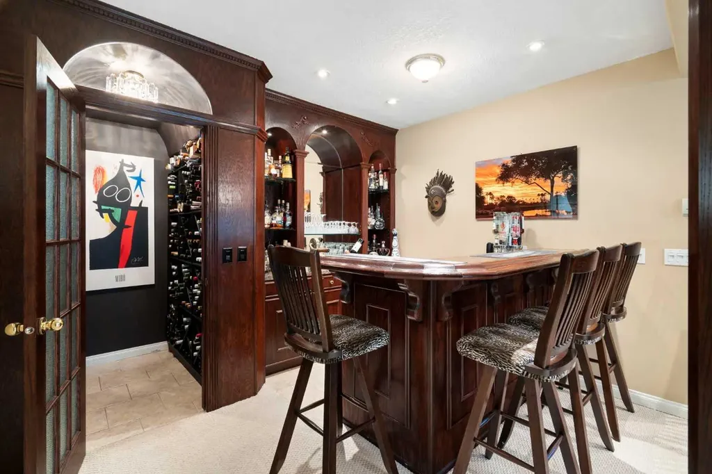 1649 Evergreen Hill SW Calgary AB T2Y 3B6