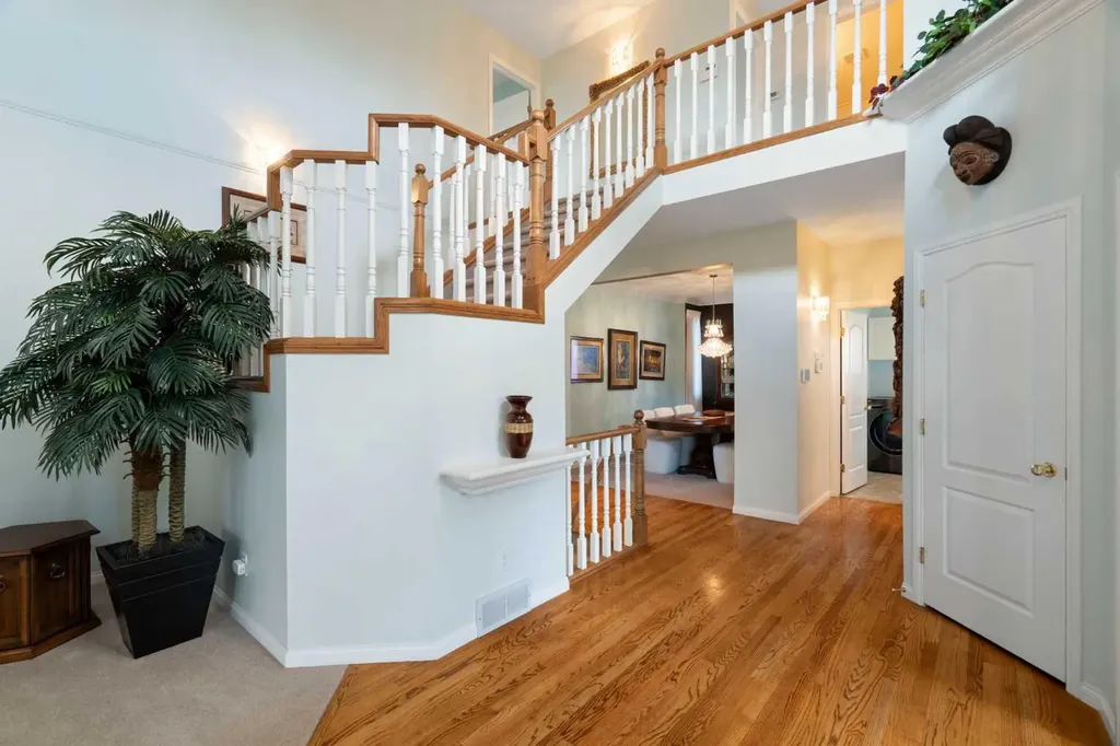 1649 Evergreen Hill SW Calgary AB T2Y 3B6