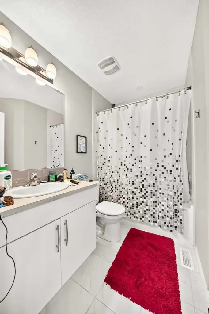1207 140 Avenue NW Calgary AB T3P0Y5
