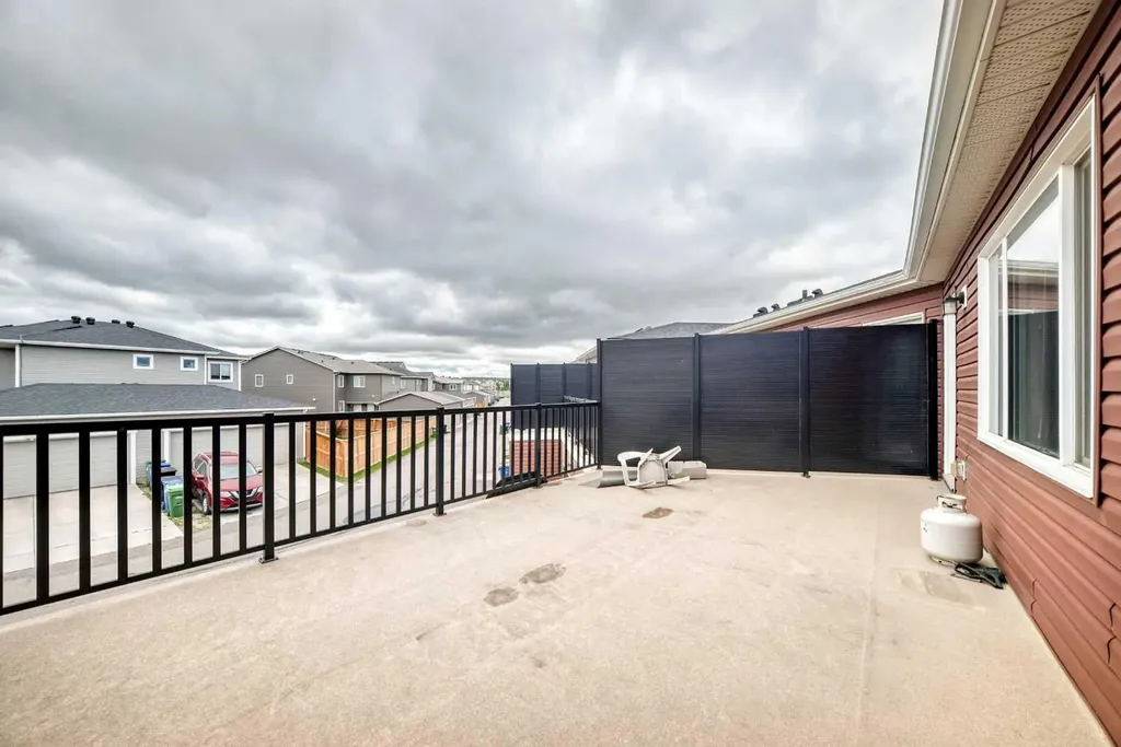 1207 140 Avenue NW Calgary AB T3P0Y5