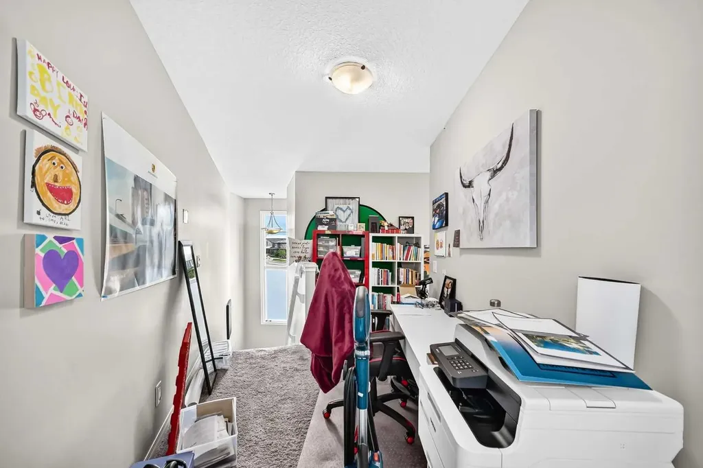 1207 140 Avenue NW Calgary AB T3P0Y5