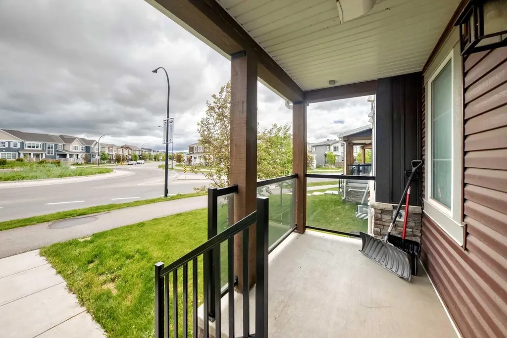 1207 140 Avenue NW Calgary AB T3P0Y5