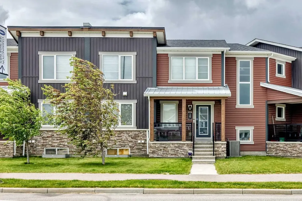 1207 140 Avenue NW Calgary AB T3P0Y5