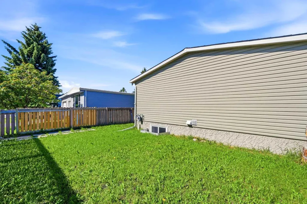 89 Spring Haven Close SE Airdrie AB T4A 1G2