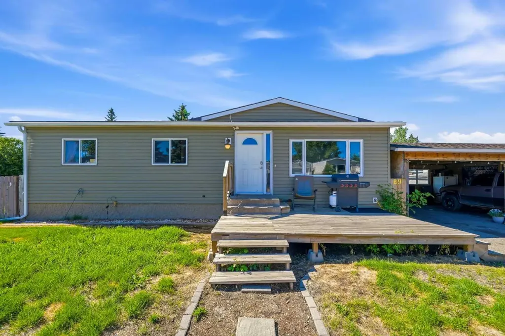89 Spring Haven Close SE Airdrie AB T4A 1G2