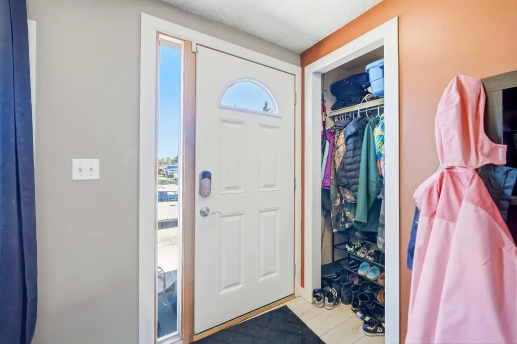 89 Spring Haven Close SE Airdrie AB T4A 1G2