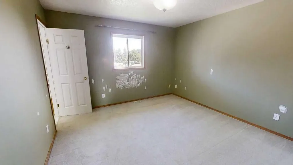 42 Mt Backus Crescent W Lethbridge AB T1K 6P6