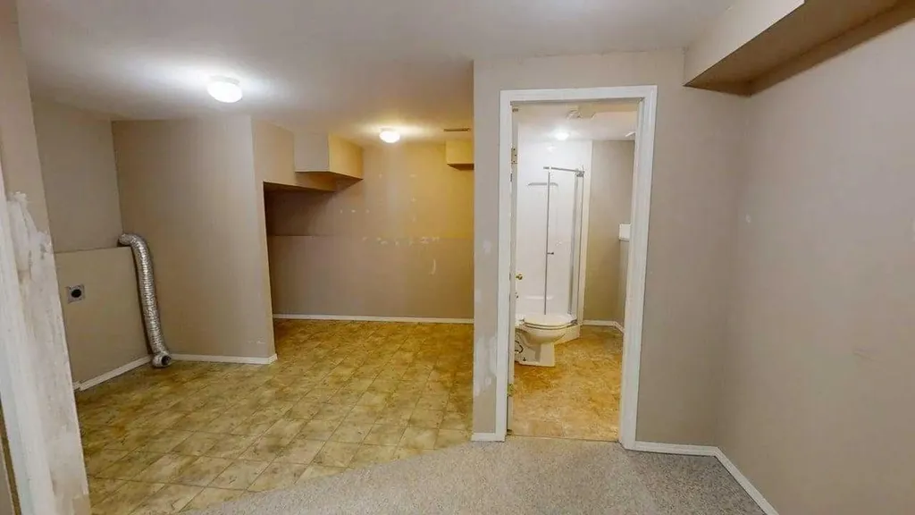 42 Mt Backus Crescent W Lethbridge AB T1K 6P6