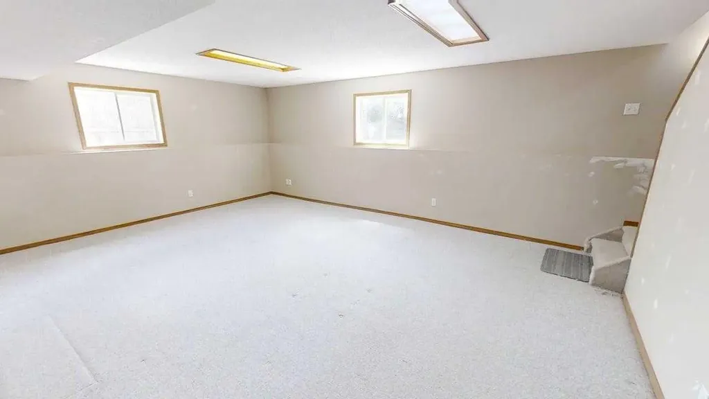 42 Mt Backus Crescent W Lethbridge AB T1K 6P6