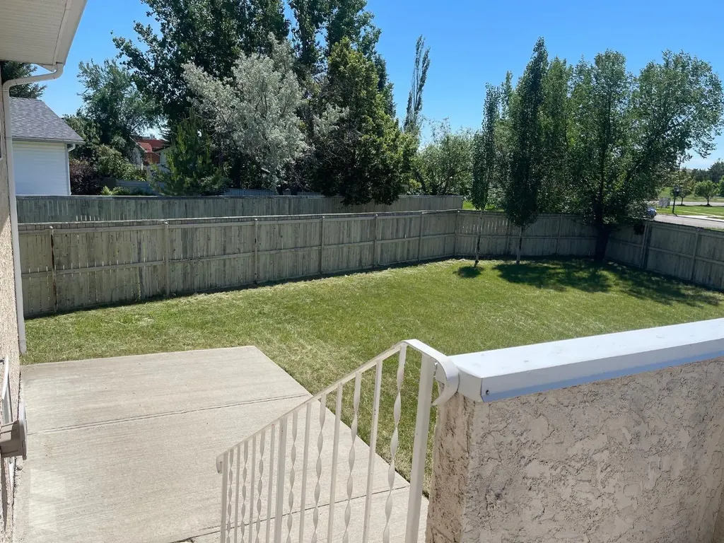 42 Mt Backus Crescent W Lethbridge AB T1K 6P6
