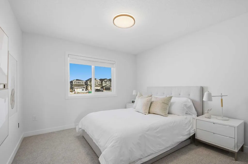 105 Heritage Boulevard Cochrane AB T4C 3G8