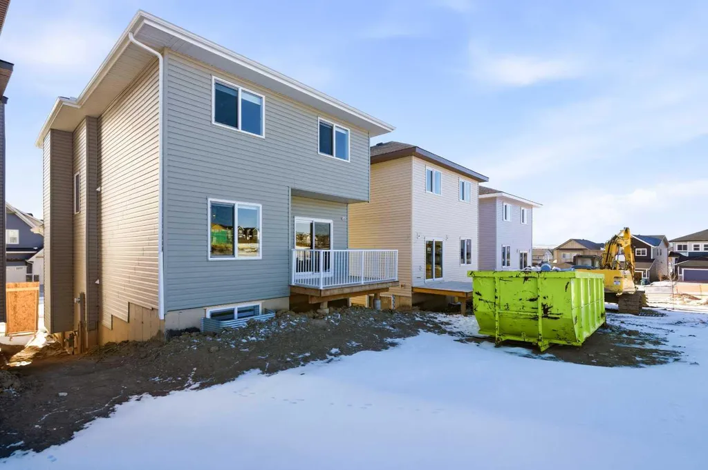 105 Heritage Boulevard Cochrane AB T4C 3G8