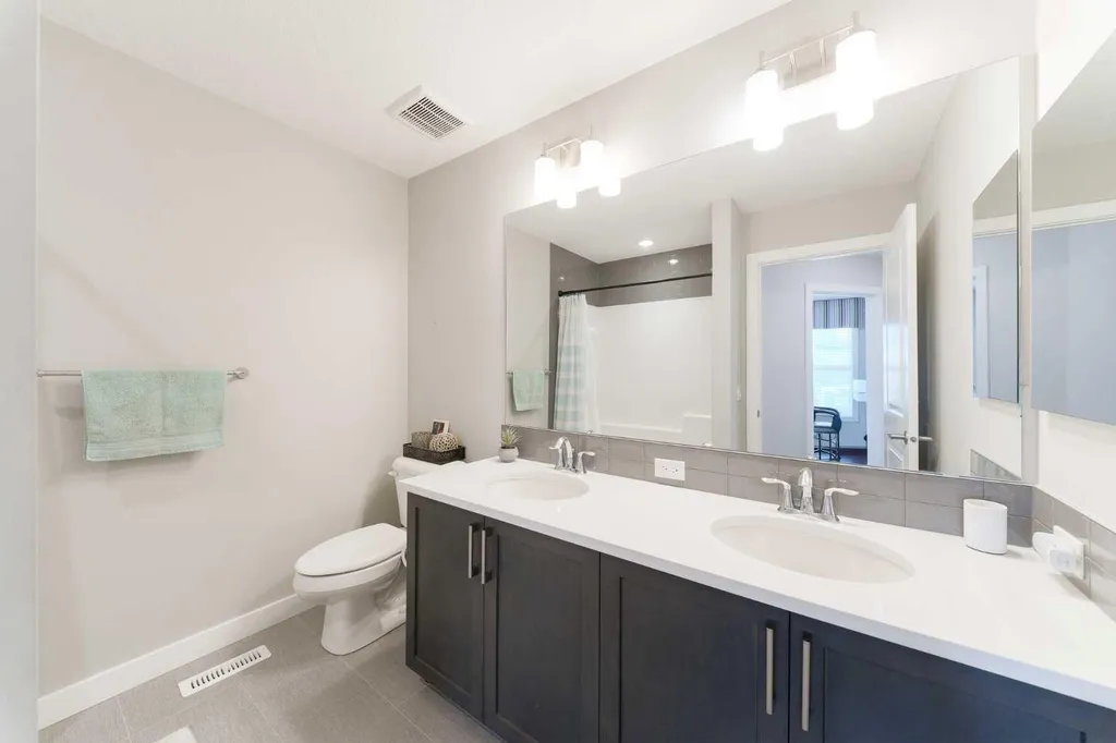 415 Rivercrest Boulevard Cochrane AB T4C 2V1