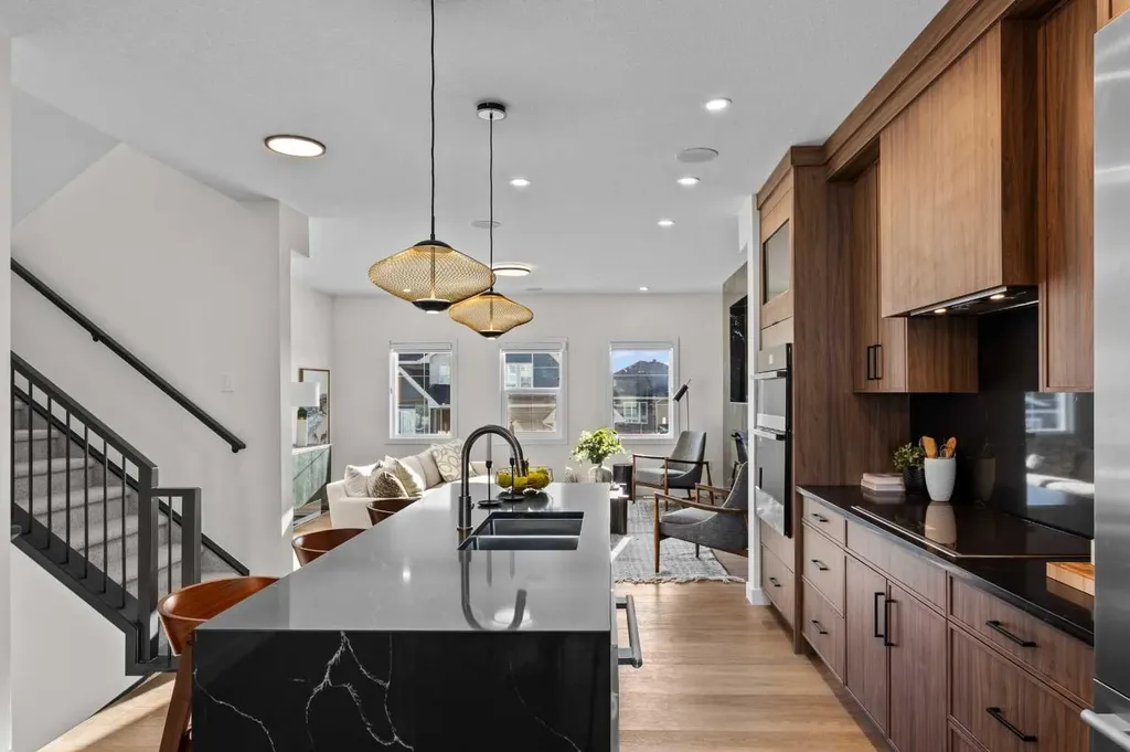 13 Topaz Place Cochrane AB T4C 3K2